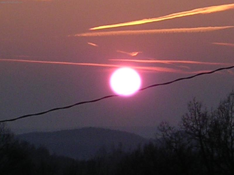 Foto: NEUPADNI SLUN��KO